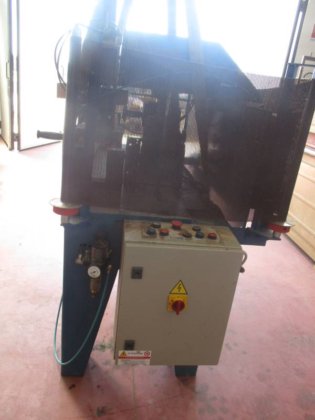 桌腿切割机+铣床