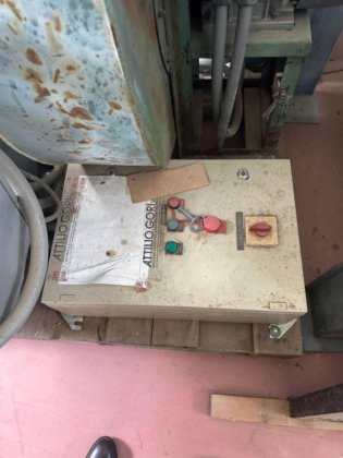 荷降ろしスクリュー付き変電所