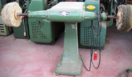 二軸ブラッシングマシン