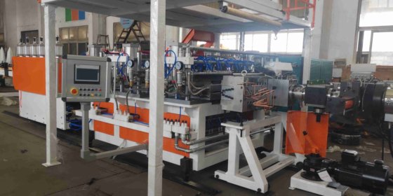 PP塑料中空建筑模板挤出生产线