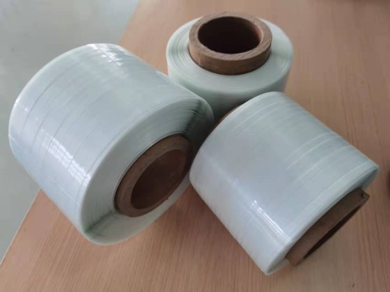 碳纤单向带预浸料分切机组/CFRTP UD单向带分切机组/玻纤单向预浸带分切机组；