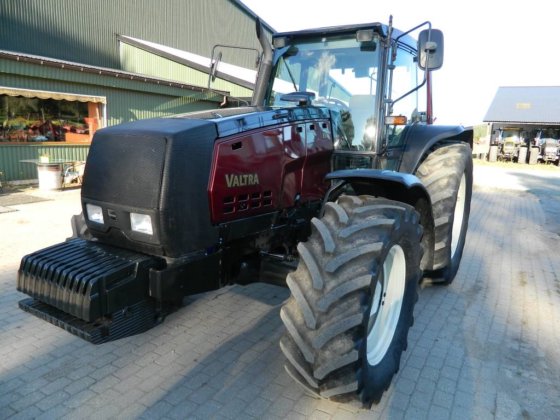 2000 Valtra 8550