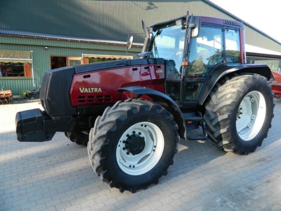 2000 Valtra 8550