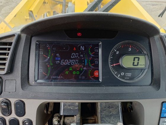 2018 コマツ WA470-8