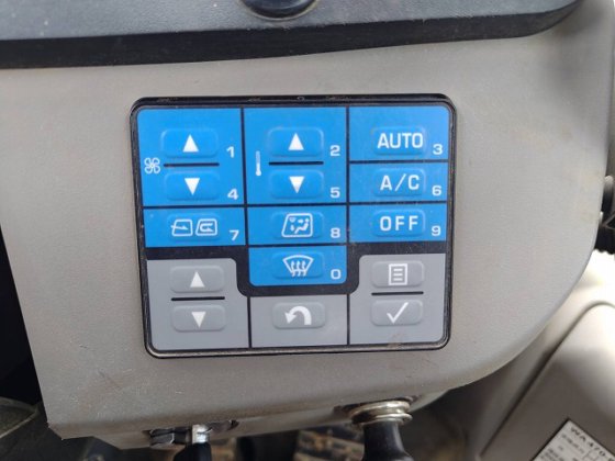 2018 コマツ WA470-8