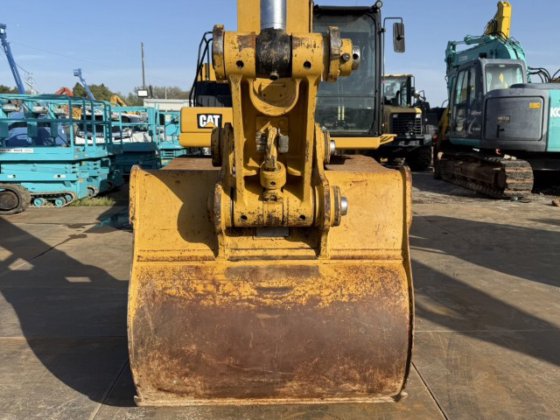 2018 CAT 320-07A