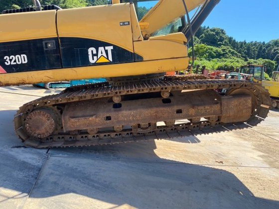 2011 CAT 320D-E