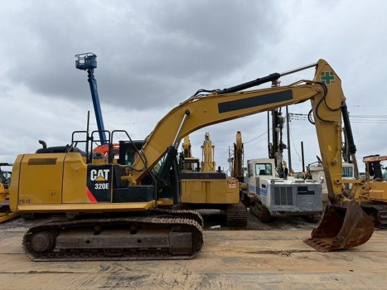 2016 CAT 320E-2