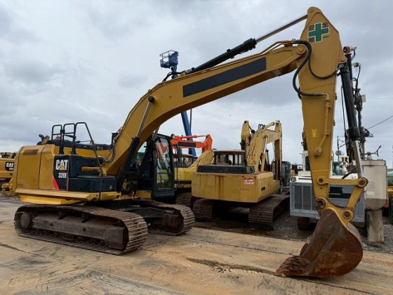 2016 CAT 320E-2