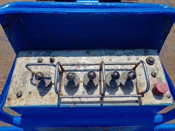 2006 アイチコーポレーション SR12B