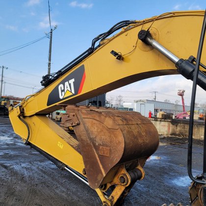 2016 CAT 320E-2
