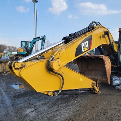 2016 CAT 320E-2