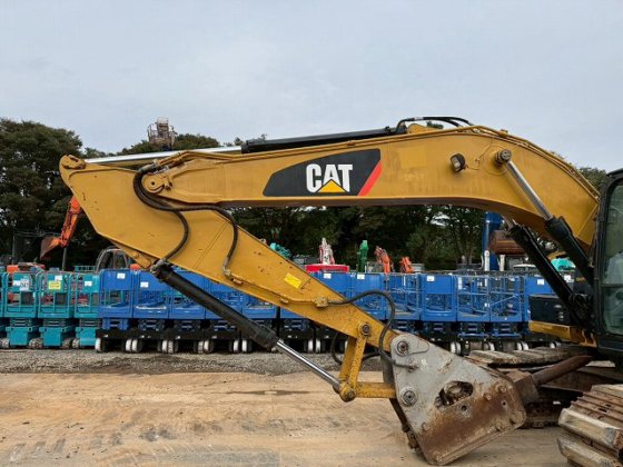 2016 CAT 320E-2