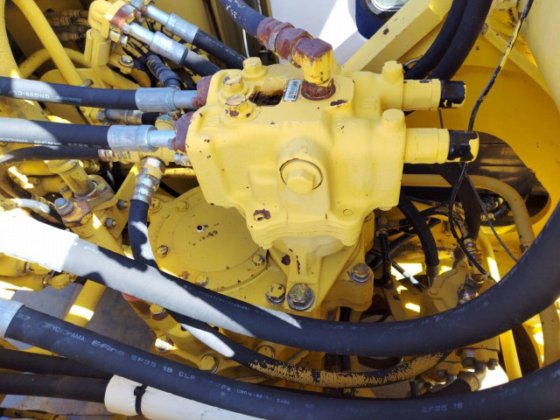 1990 コマツ PC200LC-5