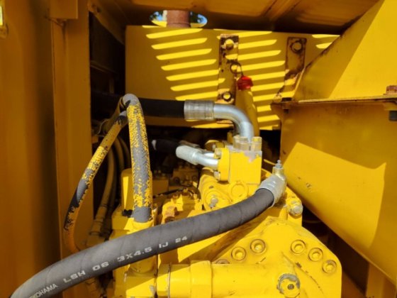 1990 コマツ PC200LC-5