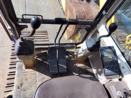 1990 コマツ PC200LC-5