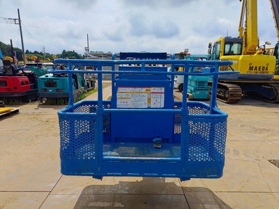 2005 アイチコーポレーション SR12B