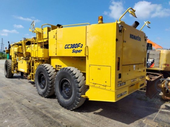 1996 コマツ GC380F-2