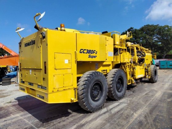 1996 コマツ GC380F-2