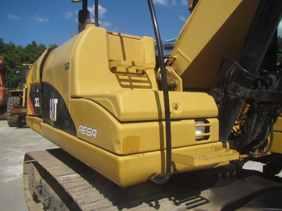 2012 CAT 320D-E