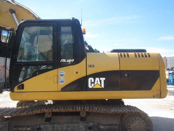 2012 CAT 320D-E