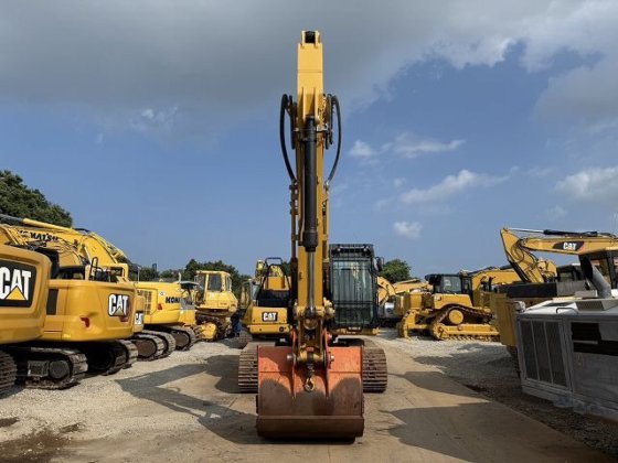2018 CAT 320-07A