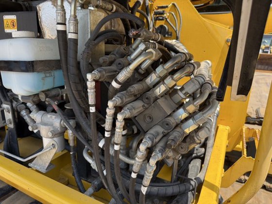 2016 コマツ CC1485S-1