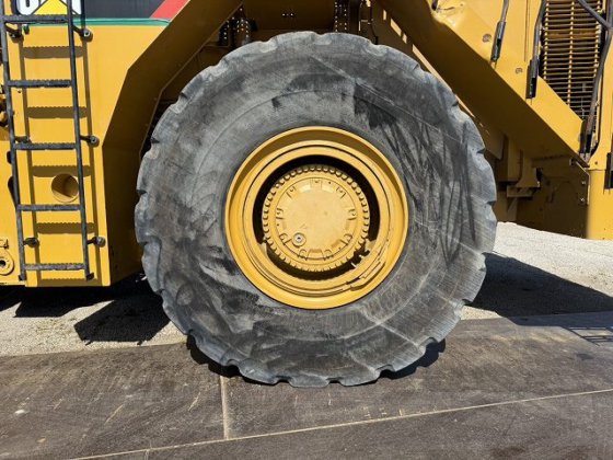 2015 CAT 990K