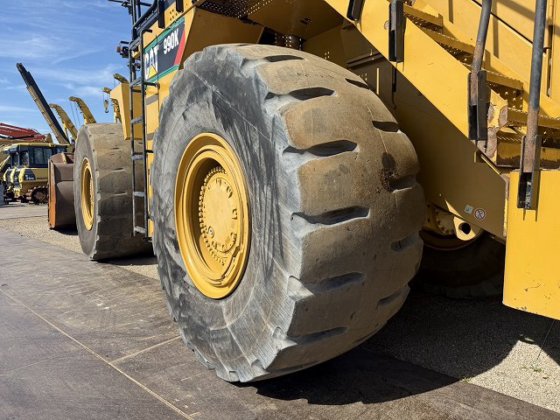 2015 CAT 990K