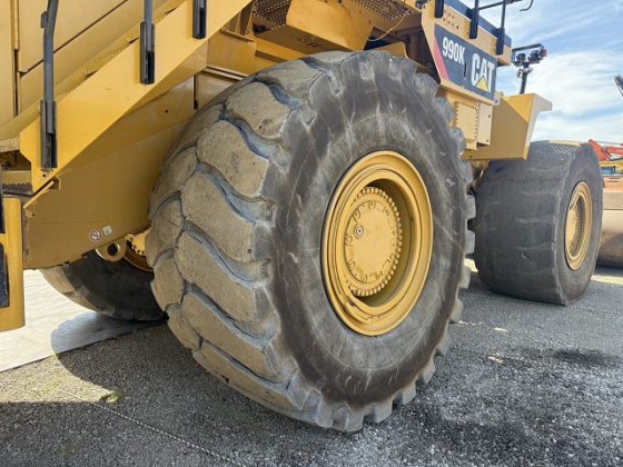2015 CAT 990K
