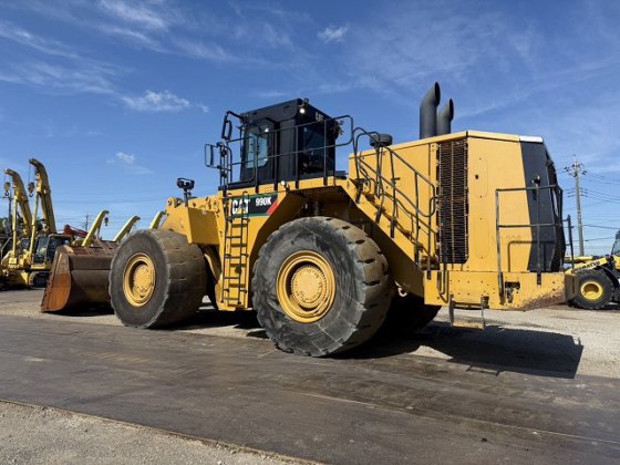 2015 CAT 990K