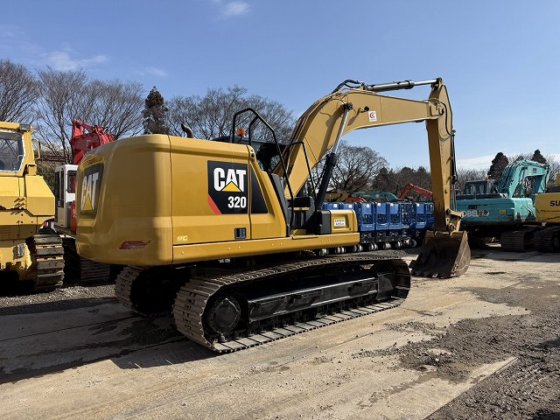 2019 CAT 320-07B