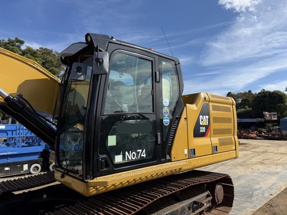 2019 CAT 320-07B