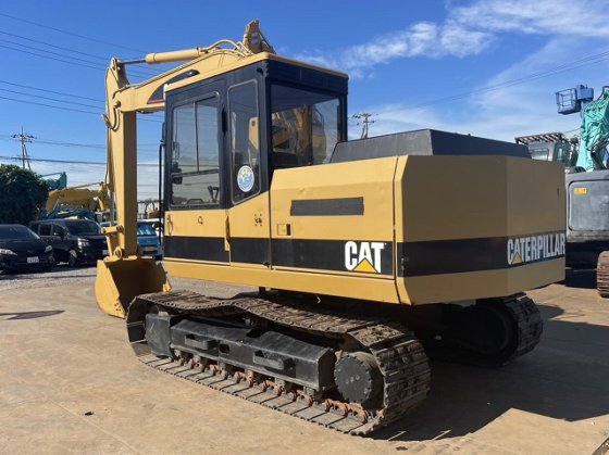 1992 CAT E110B