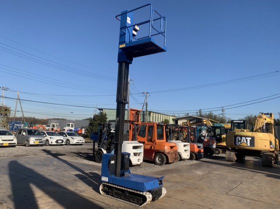 1999 アイチ RMU04