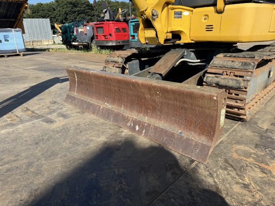 2016 コマツ PC30MR-5N0