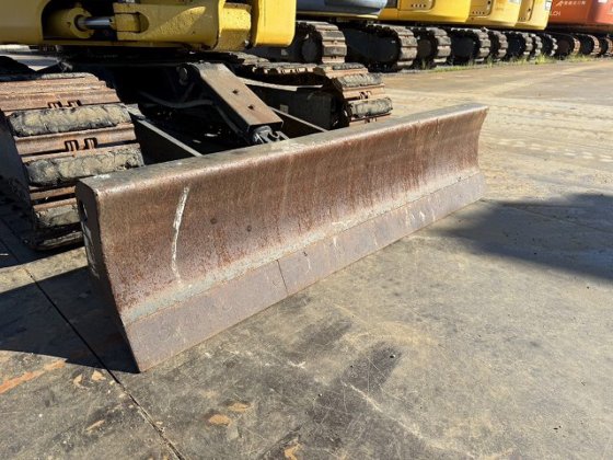 2016 コマツ PC30MR-5N0