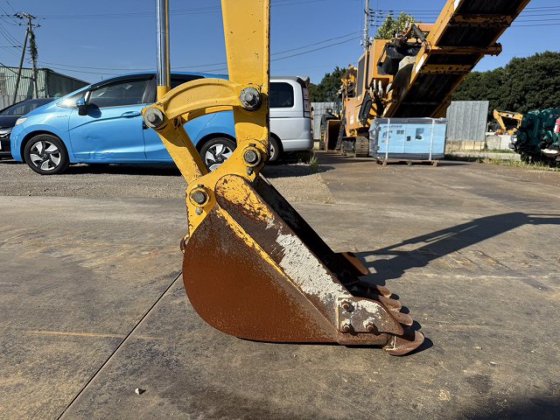 2016 コマツ PC30MR-5N0