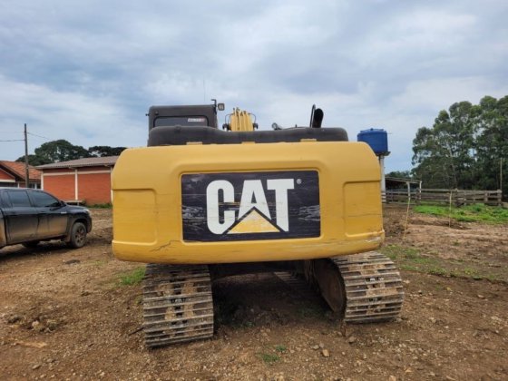 2013 Caterpillar 320D2