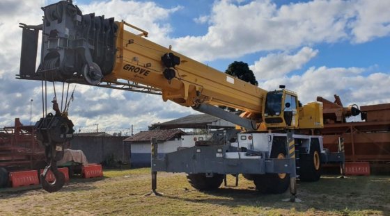 2012 Grove RT9130E-2