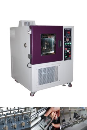 1セットを曲げている2つセットのロスを曲げる3セットの靴を曲げる革が付いている履物の冷たいテスト部屋