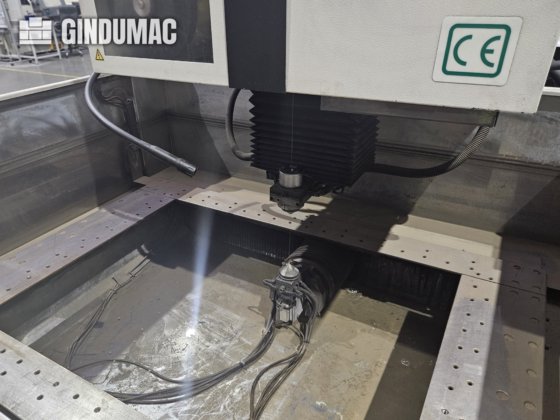 2016 FANUC ROBOCUT alpha C800iB