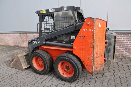 1999 Thomas T135S