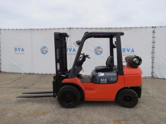 2004 Toyota 02-7FGF30 in Vecsés,