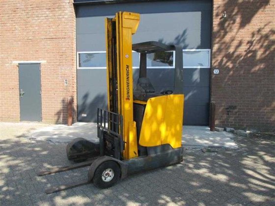 2000 Jungheinrich ETVC16 in Bunnik,