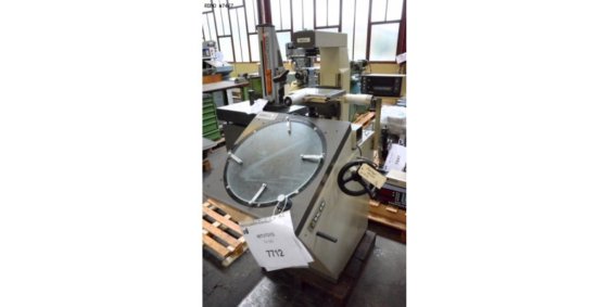 Mitutoyo PV 500 in Contamine-sur-Arve,