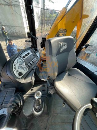 2022 JCB 3CX