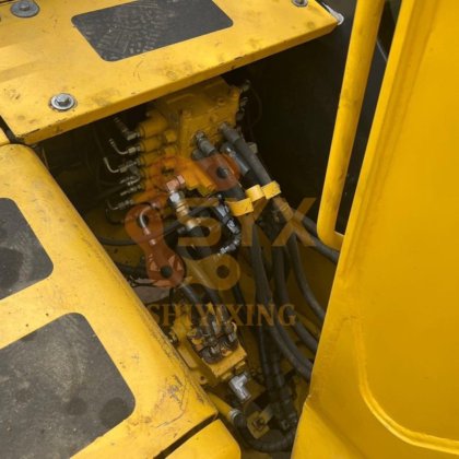 2023 コマツ PC130