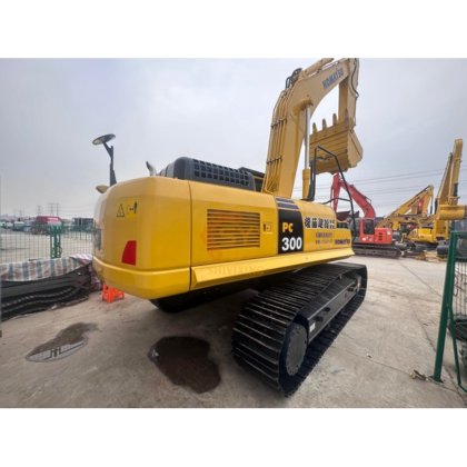 2023 Komatsu PC300-8