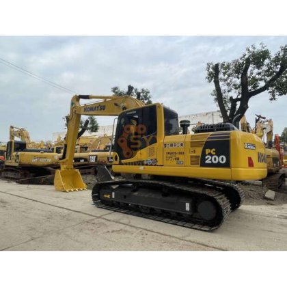 2022 Komatsu PC200-8